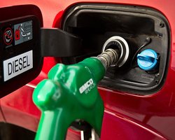 Дефицит топлива в апреле: чего ждать украинцам