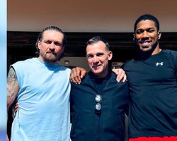 "Колись нам пощастить зіграти разом": Усик та Джошуа зустрілися з Андрієм Шевченком (фото)