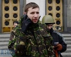 Парасюка и Кузьмука зарегистрировали кандидатами в депутаты