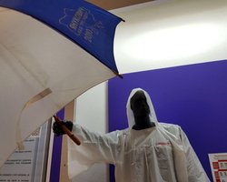 Черный пиар и "законный" подкуп избирателей: в Киеве открылся "Музей избирательного треша"