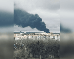Суми затягнуло димом після удару РФ: містян просять закрити вікна, подробиці