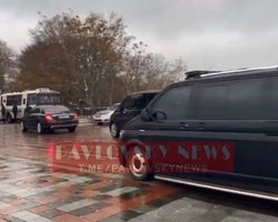 Послание Зеленского Раде 1 декабря: кортеж президента прибыл в парламент (видео)