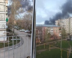 "На заводі пожежа": безпілотники атакували великий НПЗ у російському Новокуйбишевську (відео)