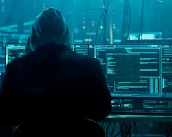 Масштабная кибератака на госреестры Украины: какие услуги недоступны гражданам