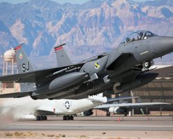 Истребитель F-15 – все еще лучший боевой самолет Америки