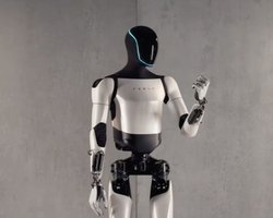 Повстання роботів відкладається: Ілон Маск не може створити Optimus без Китаю