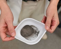 Люди массово выбрасывают солнечные панели, однако они оказались ценным ресурсом: как этим воспользоваться