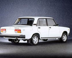 АвтоВАЗ окончательно отказался от Lada 2107