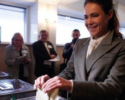 Вопреки результатам экзит-поллов: Королевская надеется на попадание в парламент