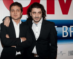 Зато "Крым наш": режиссер, снимавший Зеленского, обвинил Киев в поставках оружия Баку