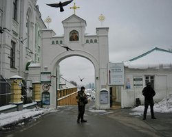 "Тоді було можна": у лаврі прокоментували документи РФ у представників УПЦ МП (відео)