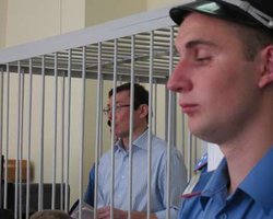 Суд по делу Луценко перенесли на завтра