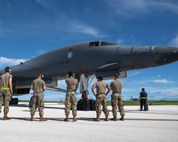 "США рішуче реагуватимуть": Білий дім пояснив свої дії у разі ескалації на Близькому Сході