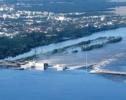 "Токсична бомба уповільненої дії": науковці дослідили наслідки підриву Каховської ГЕС, — The Guardian