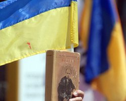 Под Кабмином собираются участники акции протеста