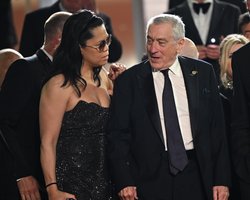 Канны 2023: Роберт Де Ниро и Тиффани Чен впервые вышли в свет, как пара