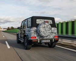 Mercedes впервые показал новейший нестандартный кабриолет "Гелендваген" (фото)