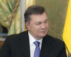 Обнародованы видеозаписи побега Януковича из Межигорья