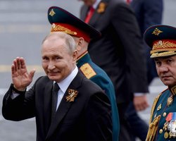 Без документов и возрастных ограничений: Путин подписал указ о мобилизации украинцев (фото)