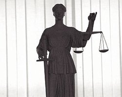  Кто влияет на решения судов?