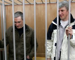 На два месяца меньше. Суд  мизерно сократил срок Ходорковскому и Лебедеву