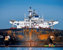 Росія готує форс-мажор: атаки ЗСУ на балтійські порти зупинили експорт нафти, — Reuters