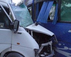 Столкновение двух автобусов: погиб младенец 