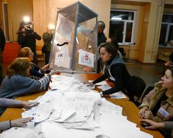 "Один народ". Зачем жителям ОРДЛО разрешили голосовать на российских выборах