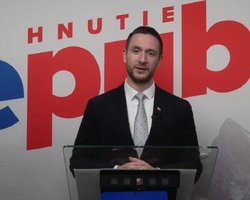 "Єдиний інструмент впливу": проросійський депутат Європарламенту хоче "посилення тиску на Зеленського"