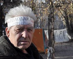 Донецкие чернобыльцы сами оплатили похороны Коноплева