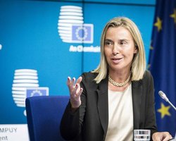 Могерини настаивает на дипломатическом решении конфликта