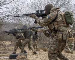 ВС РФ стали атаковать активнее после заявлений ВСУ о замедлении наступления в Бахмуте — СМИ