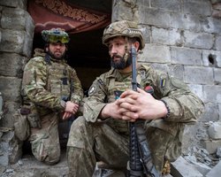 Успехи за три дня: ВСУ отогнали россиян от основных путей снабжения в Бахмуте, — командир