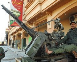 Авиация НАТО нанесла новый удар по резиденции Каддафи