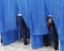 Предварительная явка составляет почти 57%. Лидеры явки - Львовская и Киевская области
