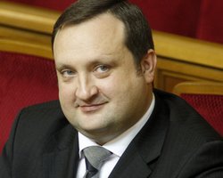 Назвавший Украину аграрной страной Арбузов похвастался успехами крестьян, призывая их объединятся в кооперативы