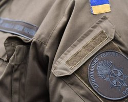 Без обязательных элементов: нацгвардейцам поставили некачественные спальники на ₴30 млн (фото)