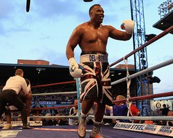 Британский боксер предложил Николаю Валуеву сразиться с ним