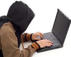 Атака вируса Petya.A: предполагаемые хакеры сделали первое заявление