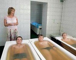 Опасные иглы: украинцам продолжают навязывать вакцины с дурной репутацией