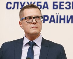 Есть несовпадения. НАПК проверило декларацию Баканова после "Досье Пандоры"