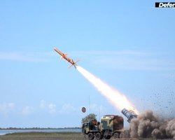 Точний удар: Зеленський заявив про успішне застосування ракети "Нептун" на 1000 км (відео)