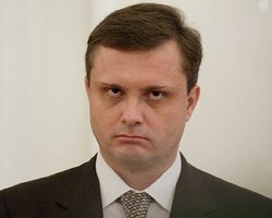 Только сильные люди могут отбросить амбиции ради торжества демократии, - Левочкин