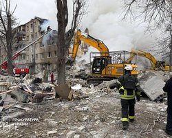 Удар РФ по многоэтажке в Харькове: количество жертв возросло до 11, продолжаются спасательные работы