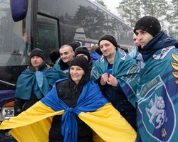 "Неможливо стримати сліз": з полону РФ повернувся військовий, якого понад 3 роки вважали загиблим