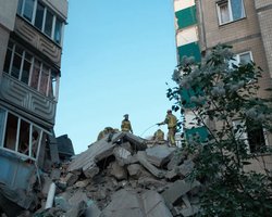 Горіла АЗС: у Києві зросла кількість постраждалих, є проблеми з водою, — Кличко (фото)