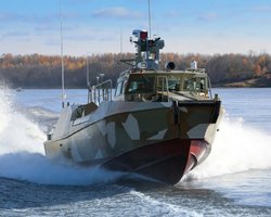 ЗС РФ втратили катери "Тунець": геолокація підтверджує удар дронів ГУР (фото, відео)