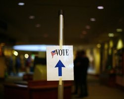 У американца во время заполнения бюллетеня остановилось сердце 