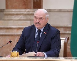 Лукашенко заявил, что в современном мире идет война