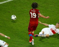 Евро 2012. Чехия выигрывает у Польши и выходит в четвертьфинал
